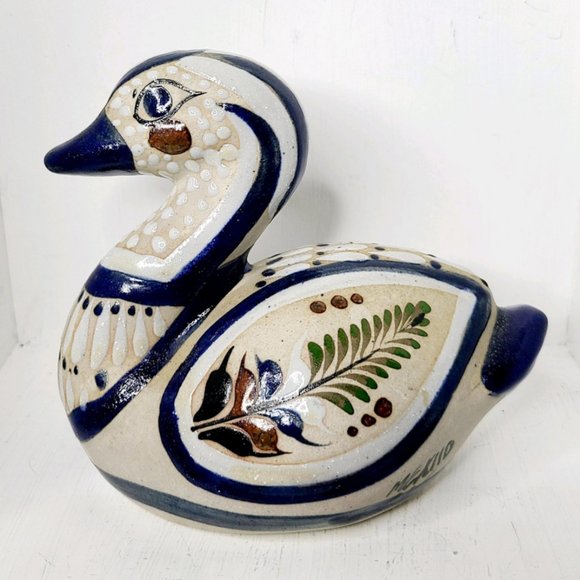 Vintage Tonala Mexico Pottery Stoneware Duck, Signed, EUC, Blue Bird, 6" x 5.5" - Picture 3 of 6